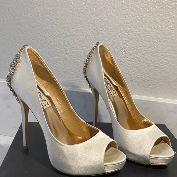 badgley mischka bridal 6.5 - Picture 4 of 5